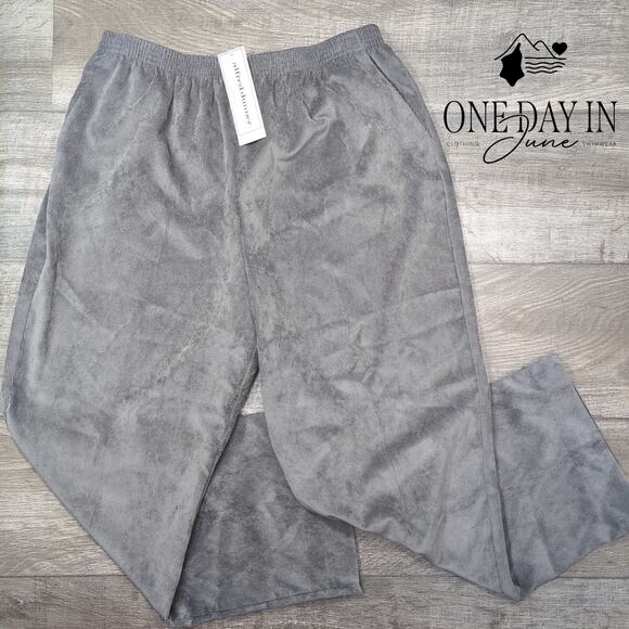 Alfred Dunner Pull On Classic Fit Proportioned Short Corduroy Pants Size 16 - Picture 1 of 6